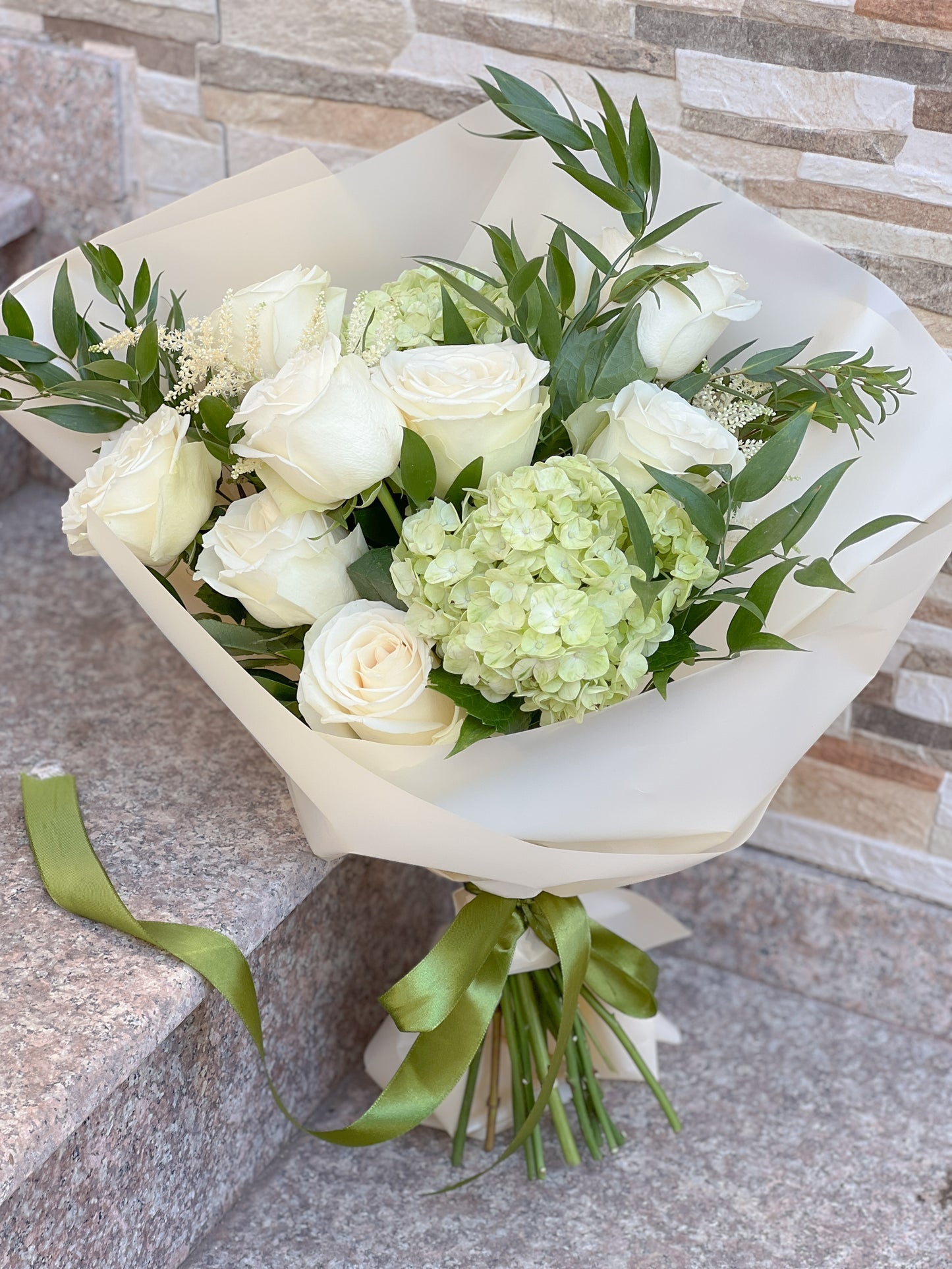 Buchet Trandafiri Albi