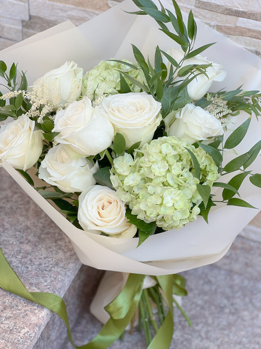 Buchet Trandafiri Albi